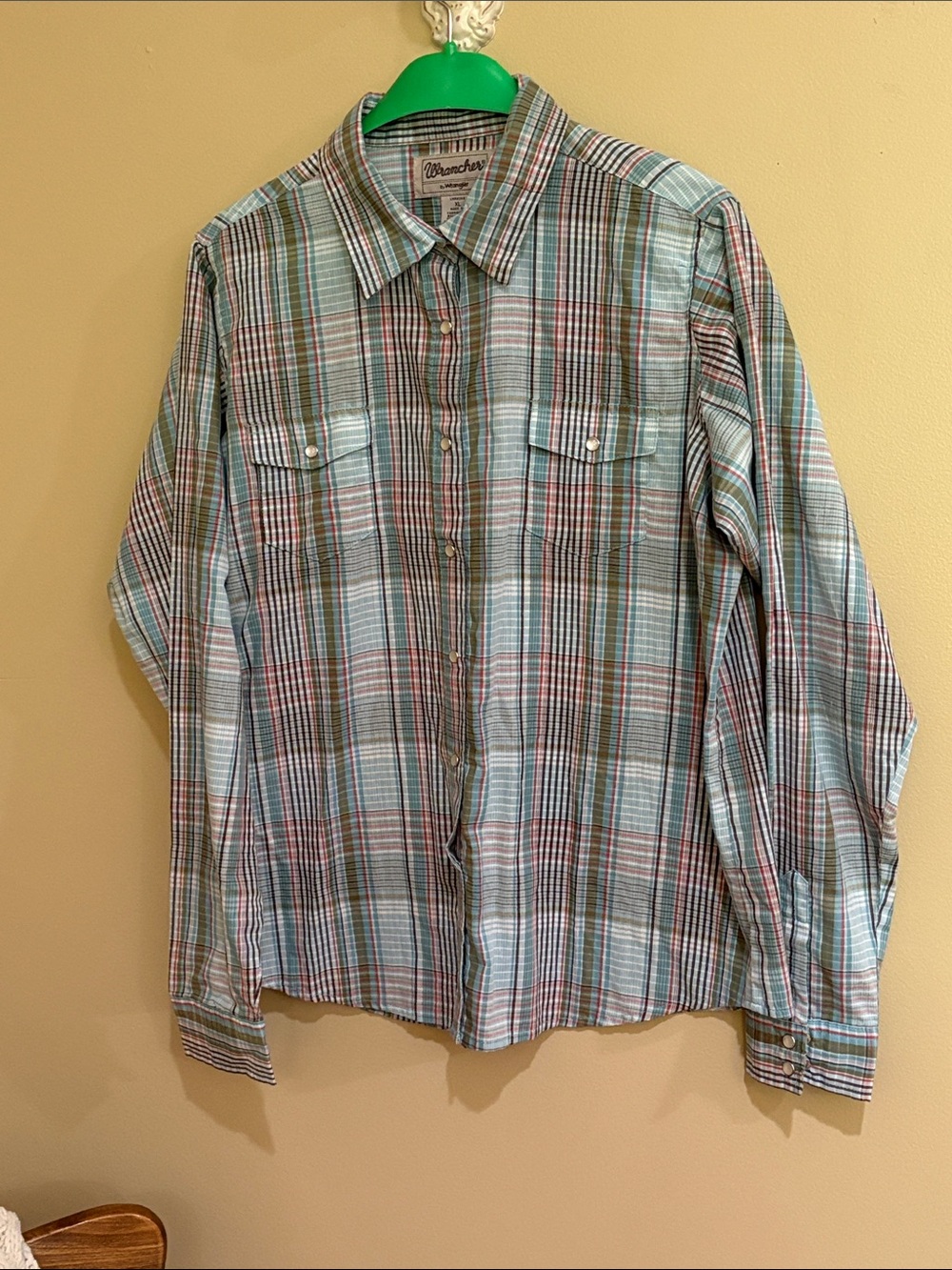 Wrangler Western  Blue and Green Plaid pearl snap  Shirt